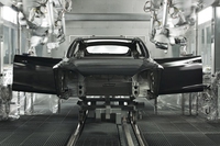 Tesla Model 3: scoprila fra poche ore in diretta streaming