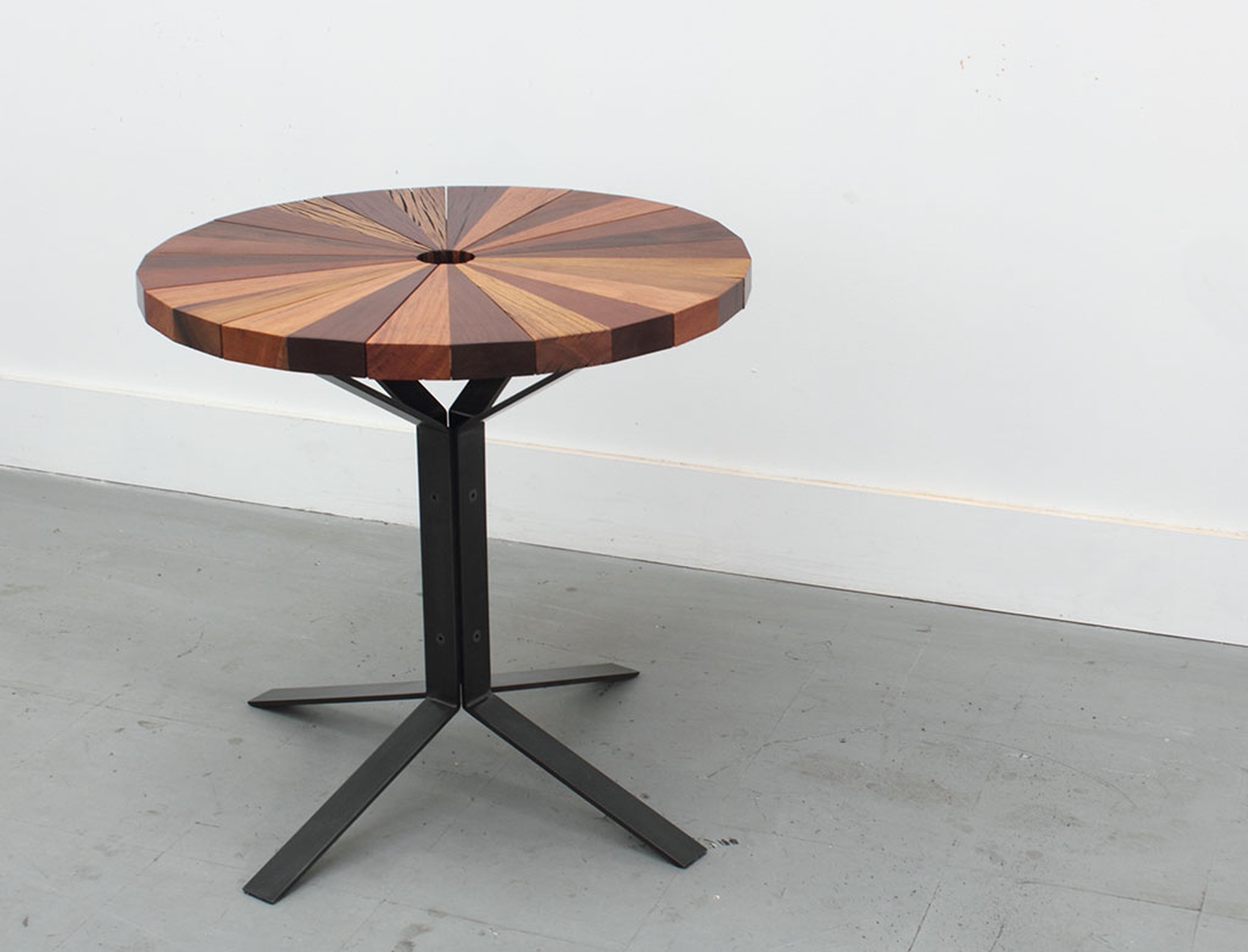 Uhuru Design, Drop and Table.