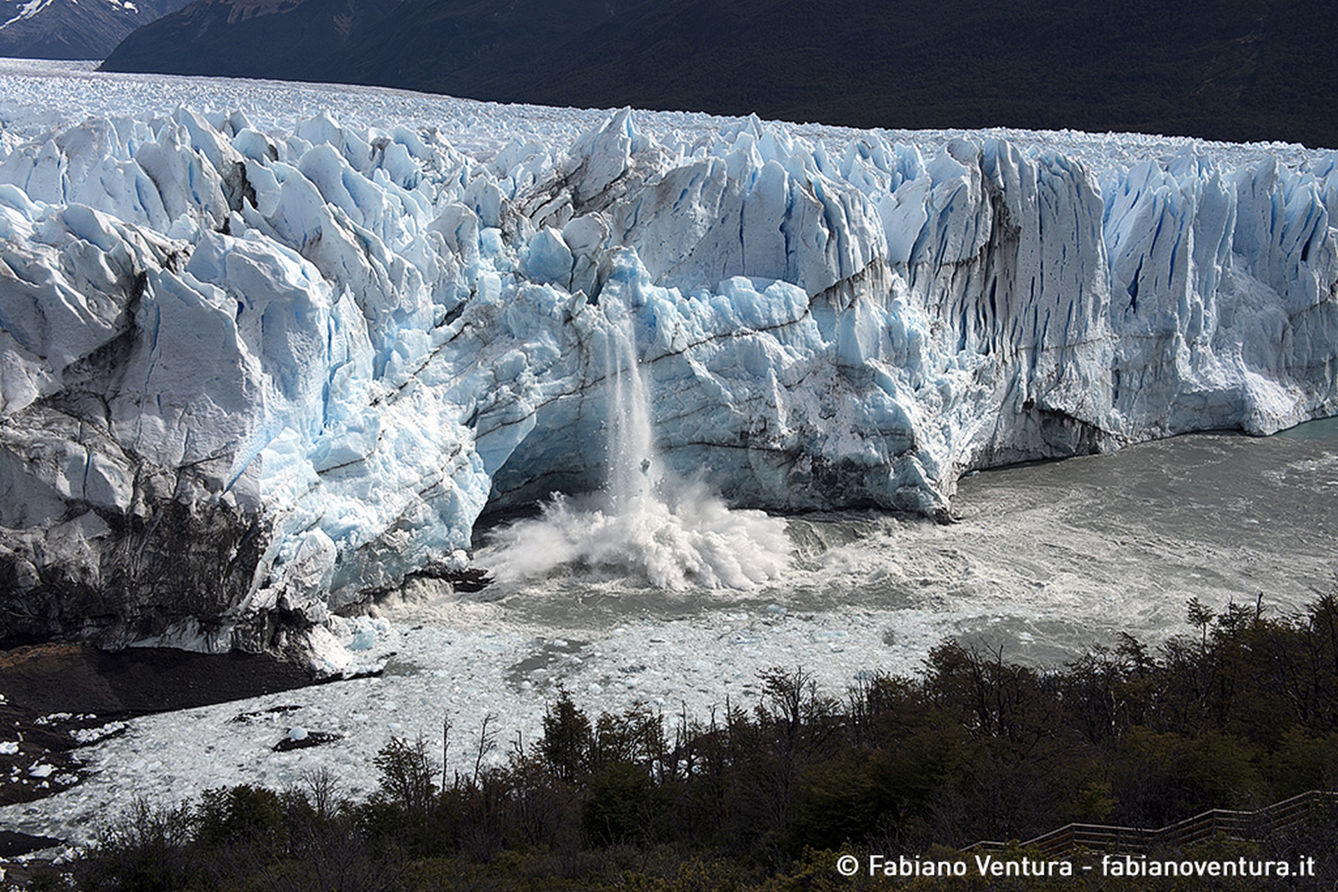 On the Trails of the Glaciers, Argentina