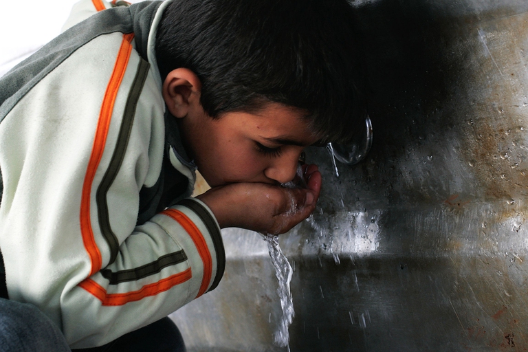 Fight for drinking water in Gaza