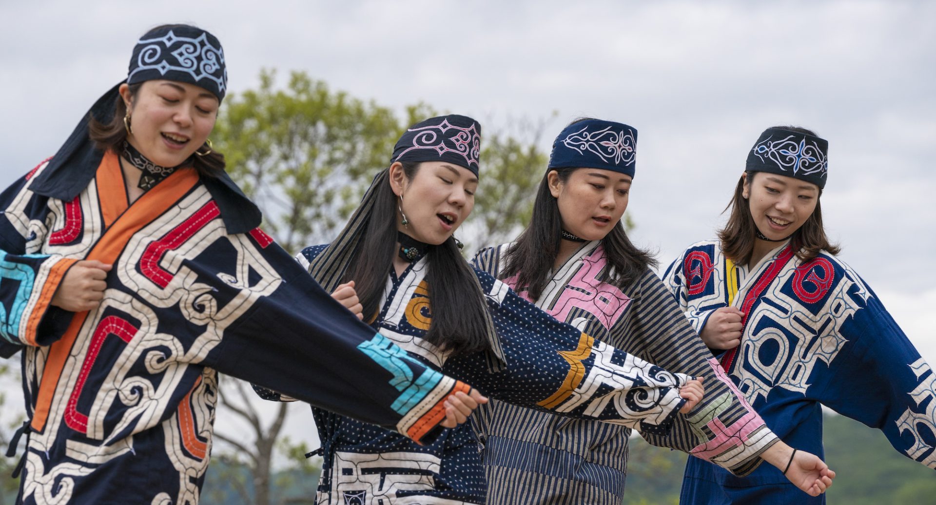 Danzatrici ainu al museo nazionale Ainu Upopoy