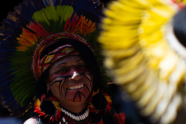 Le proteste dei popoli indigeni a Brasilia