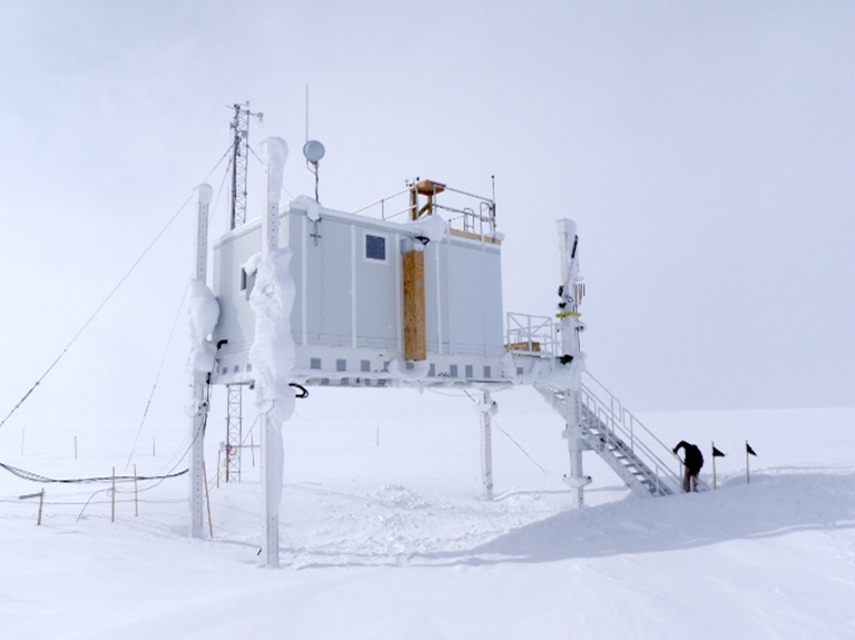 L'Atmospheric watch observatory, nei pressi della Summit station in Groenlandia