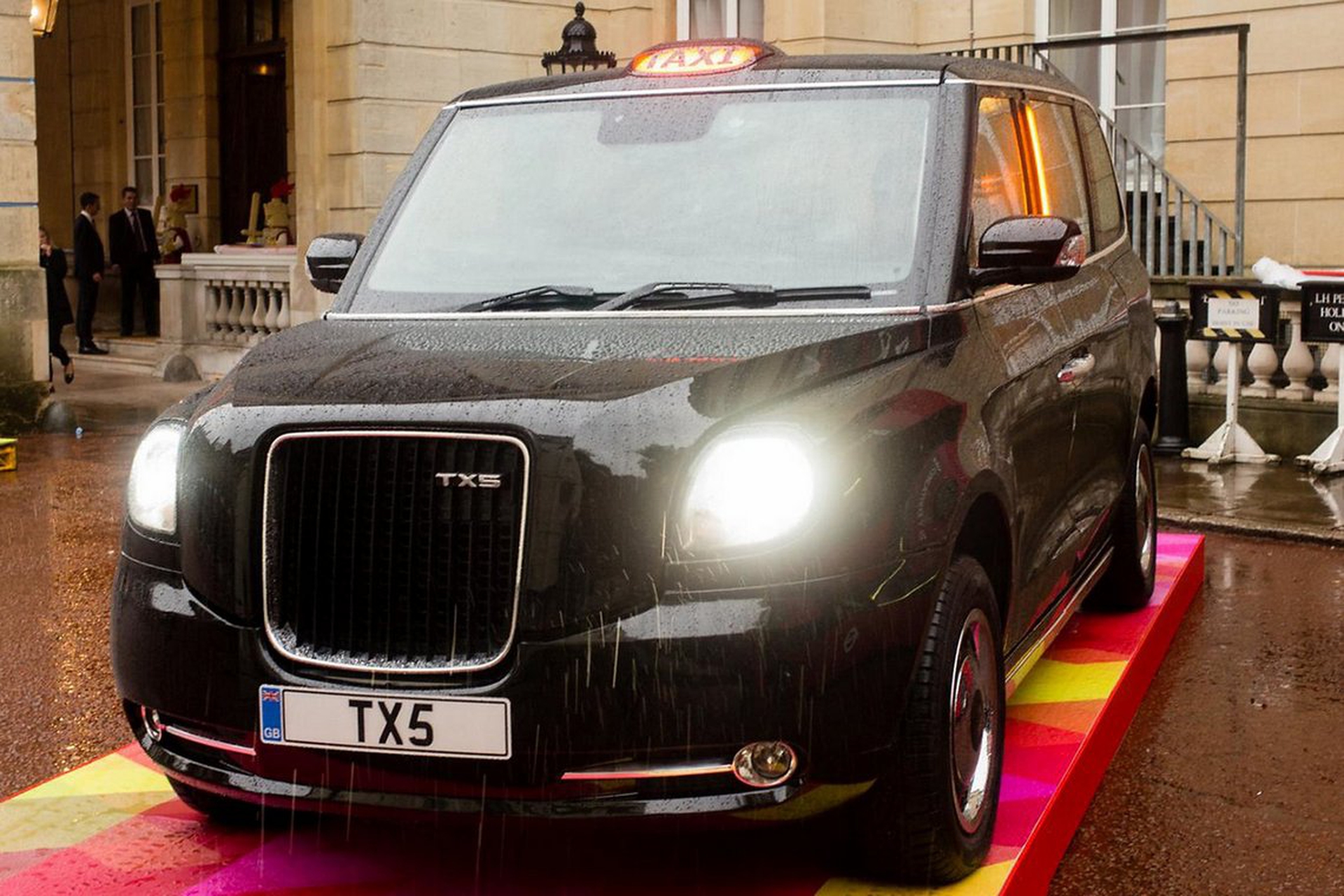 London Taxi tx4 Geely