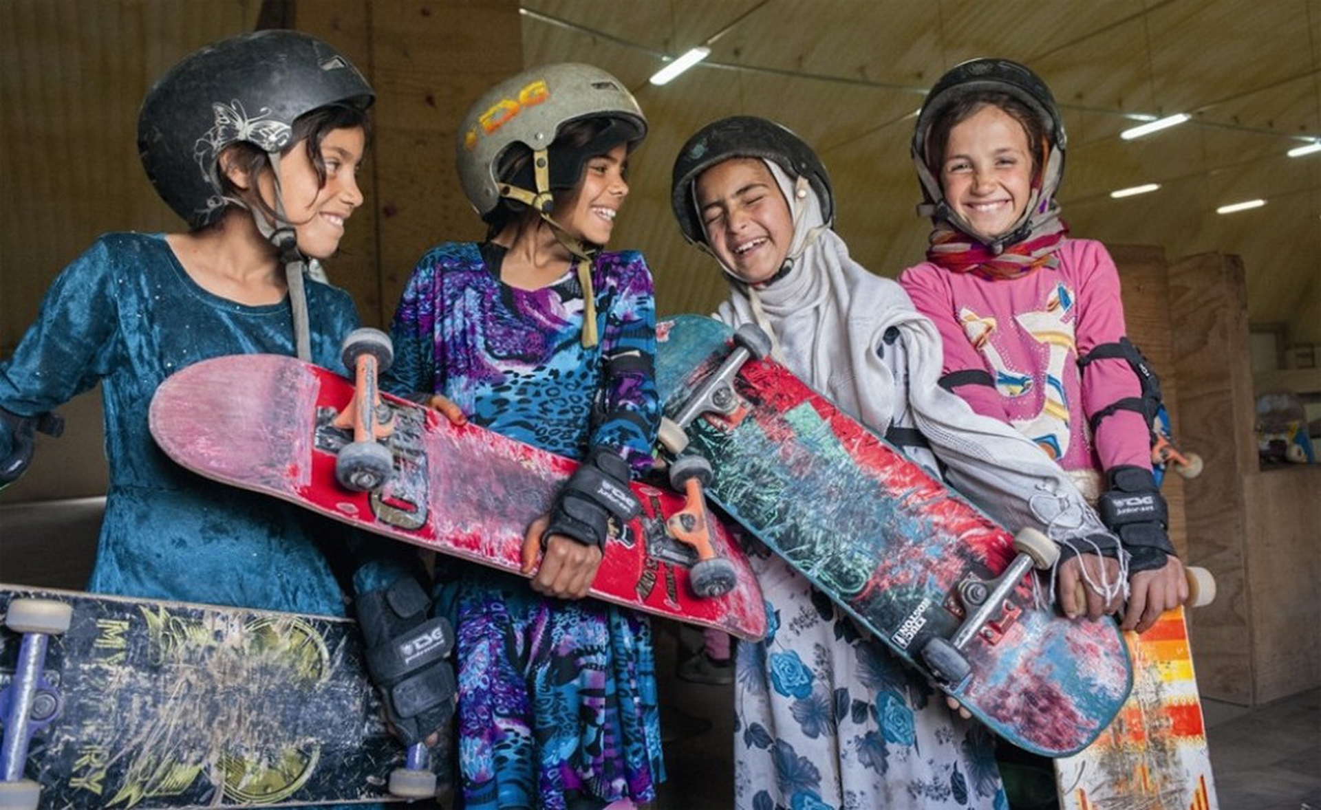 skate-girls-of-kabul-10orig_main_1