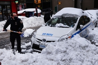 Una tempesta di neve ha fermato la costa est degli Stati Uniti