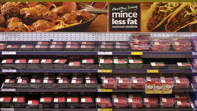 Tesco opera in Europa, Nord America ed Estremo Oriente. In Europa è presente nel Regno Unito, in Irlanda, Polonia, Ungheria, Repubblica Ceca, Slovacchia. In Asia è in Cina, Giappone, Thailandia, Malesia e Corea del Sud. Negli Stati Uniti è presente con il proprio marchio Fresh & Easy. In Turchia con il marchio Kipa.