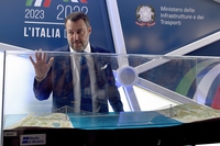 Il ponte non sta in piedi: anche il ministero dell’Ambiente frena Salvini