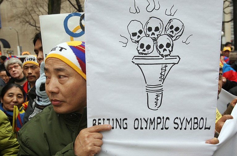 tibet manifestazione liberazione indipendenza olimpiadi pechino 2008