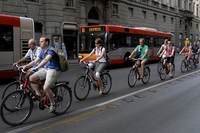 La bici più veloce dell’auto: incredibile ma è successo a Roma