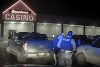 Il capo indigeno Allan Adam picchiato e arrestato in Canada