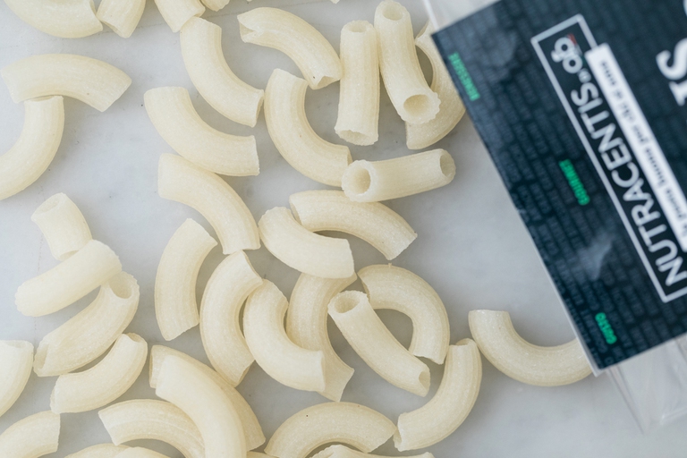 Pasta di mais bianco con cime di rapa e pecorino