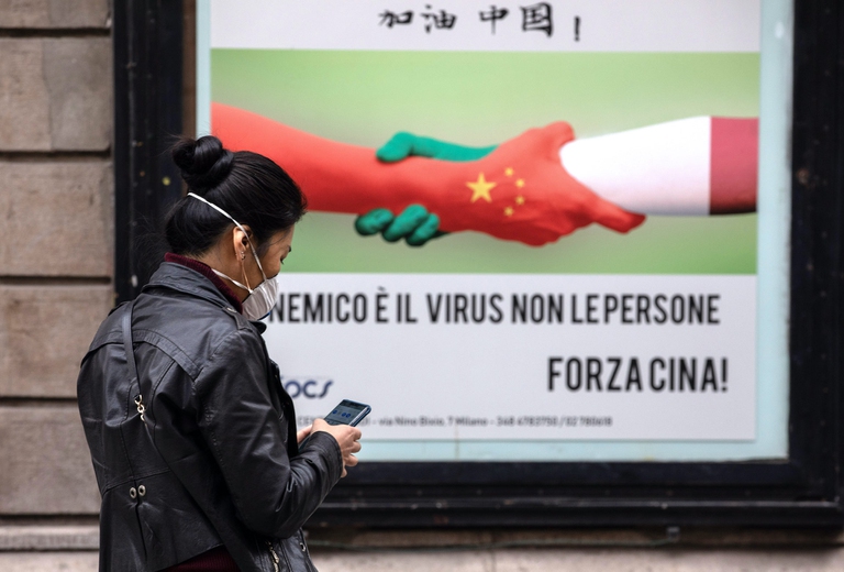 Chinatown a Milano, razzismo, cartello coronavirus