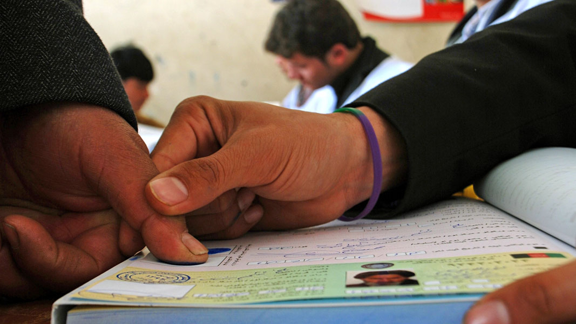 Elezioni in Afghanistan, la fine di Karzai. Chi è e cosa lascia