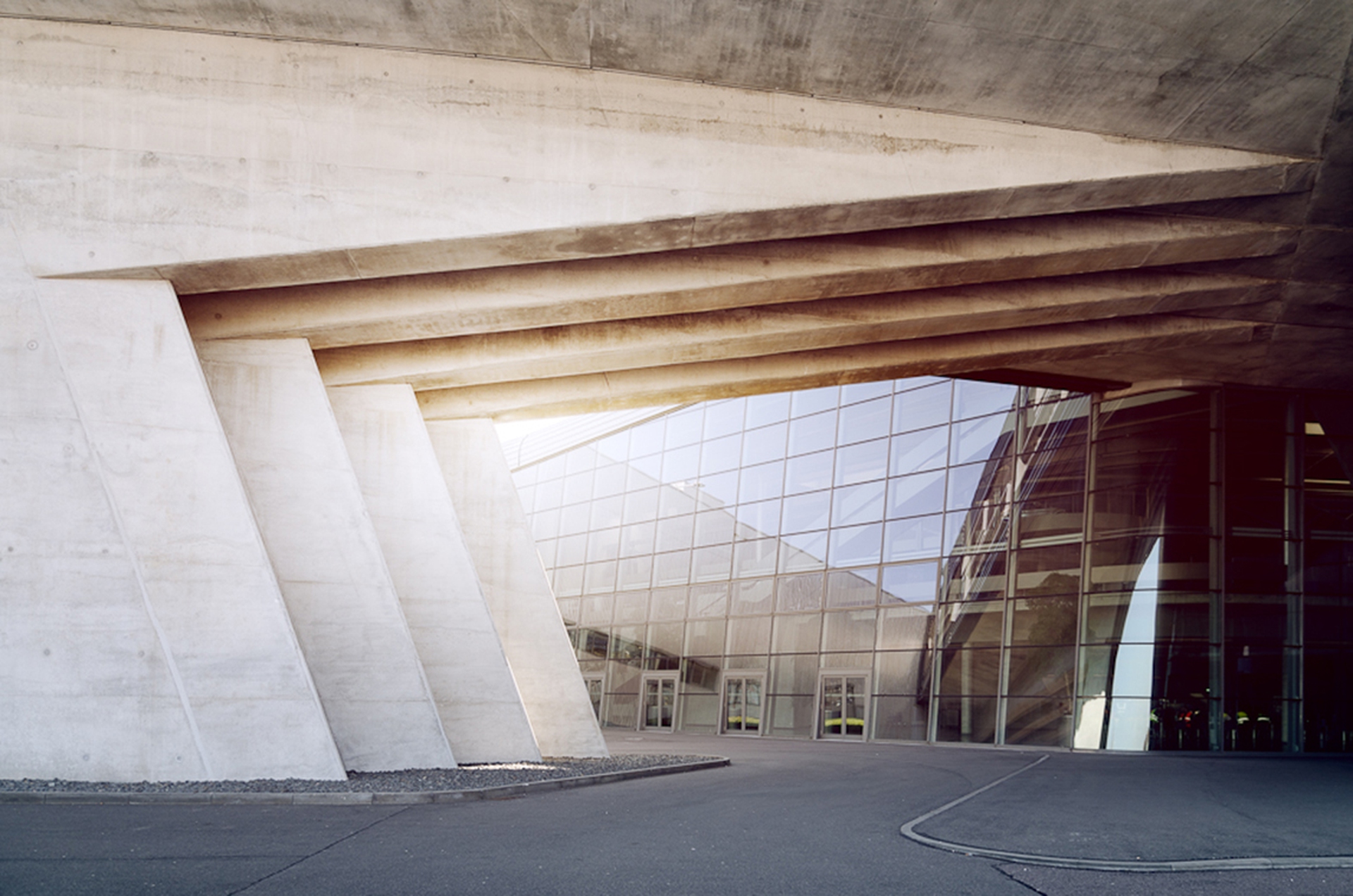 Zaha Hadid's BMW Werk in Leipzig
