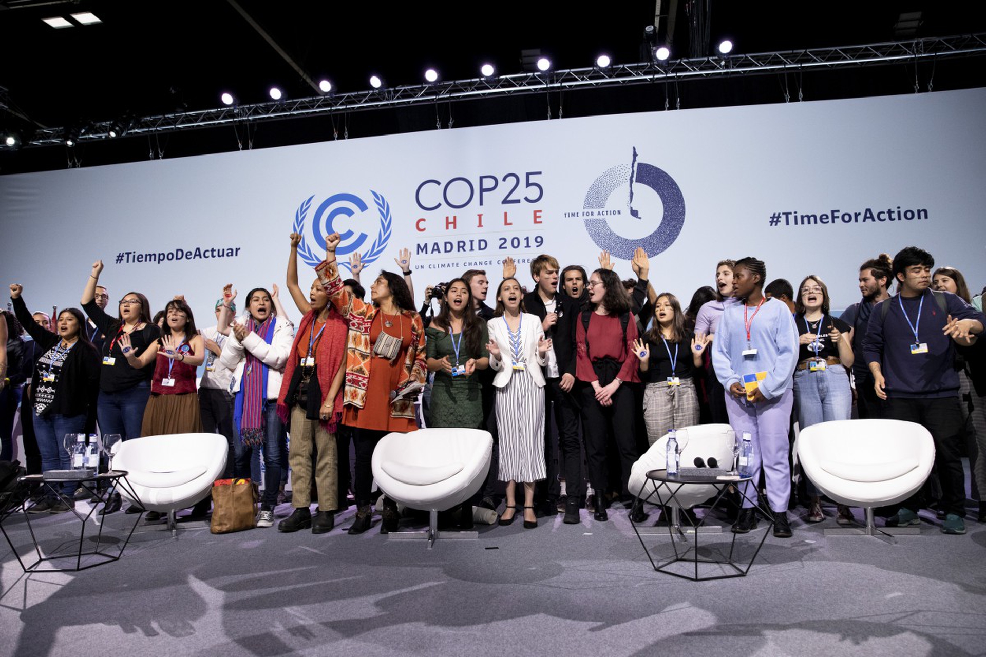 Le proteste degli attivisti alla Cop 25 di Madrid