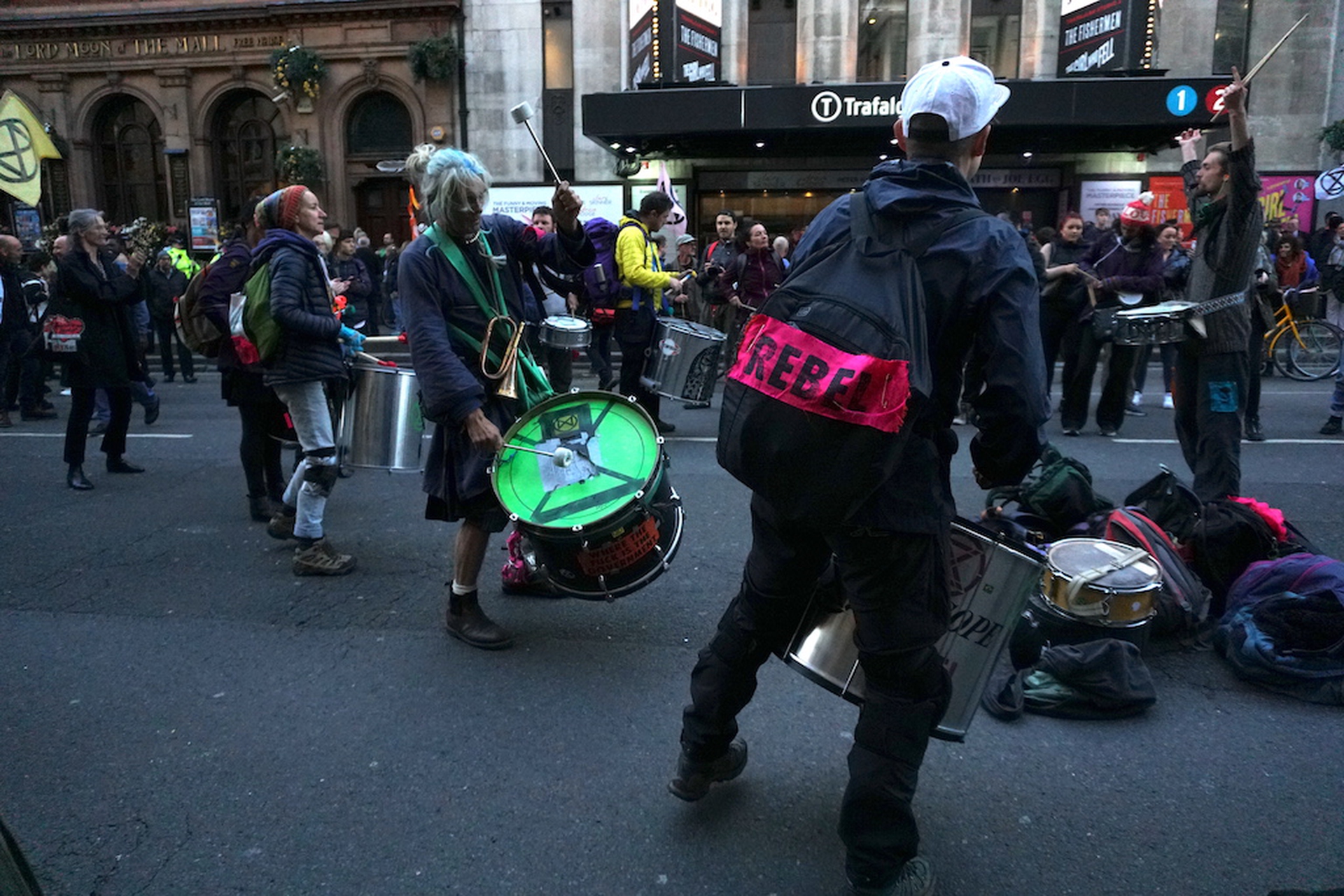 The International Rebellion in London between 7 and 20 October