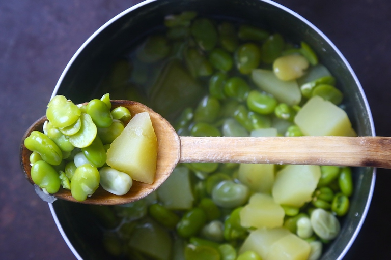 crema di fave e acciughe