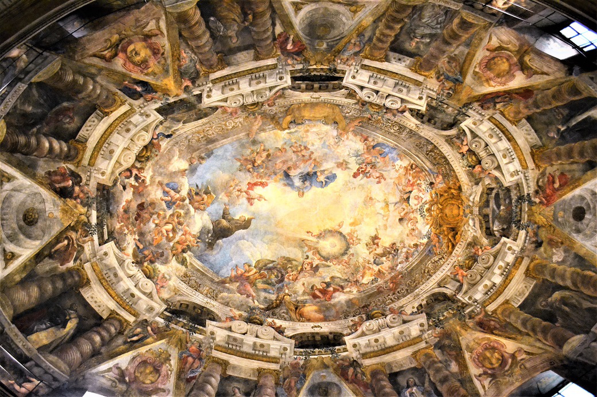 San Antonio de los Alemanes è dedicata a sant'Antonio di Padova