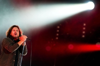 Eddie Vedder incide la colonna sonora del documentario Return to mount Kennedy