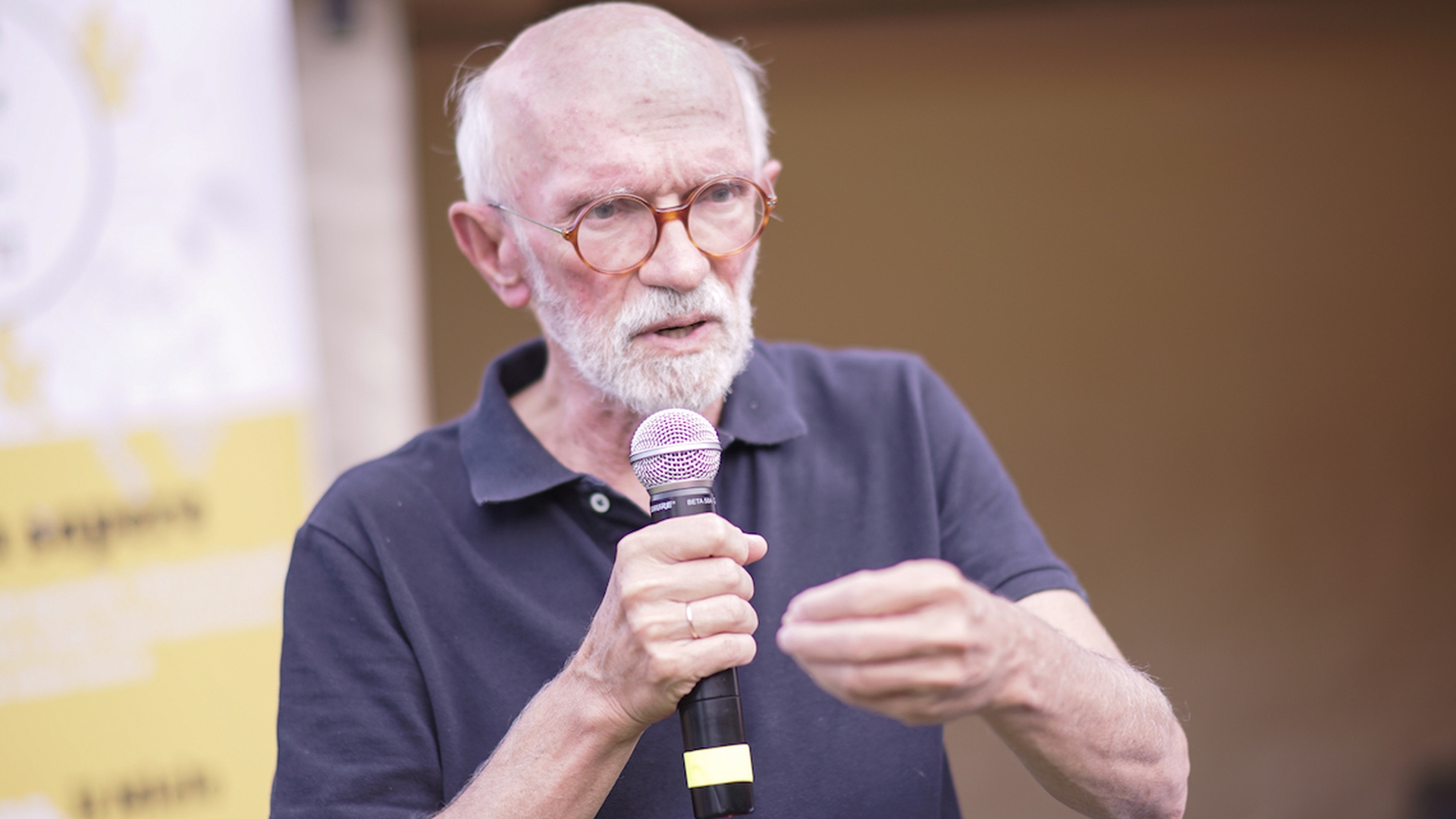 la prima tappa del progetto Campi da sapere di Alce Nero, il miele