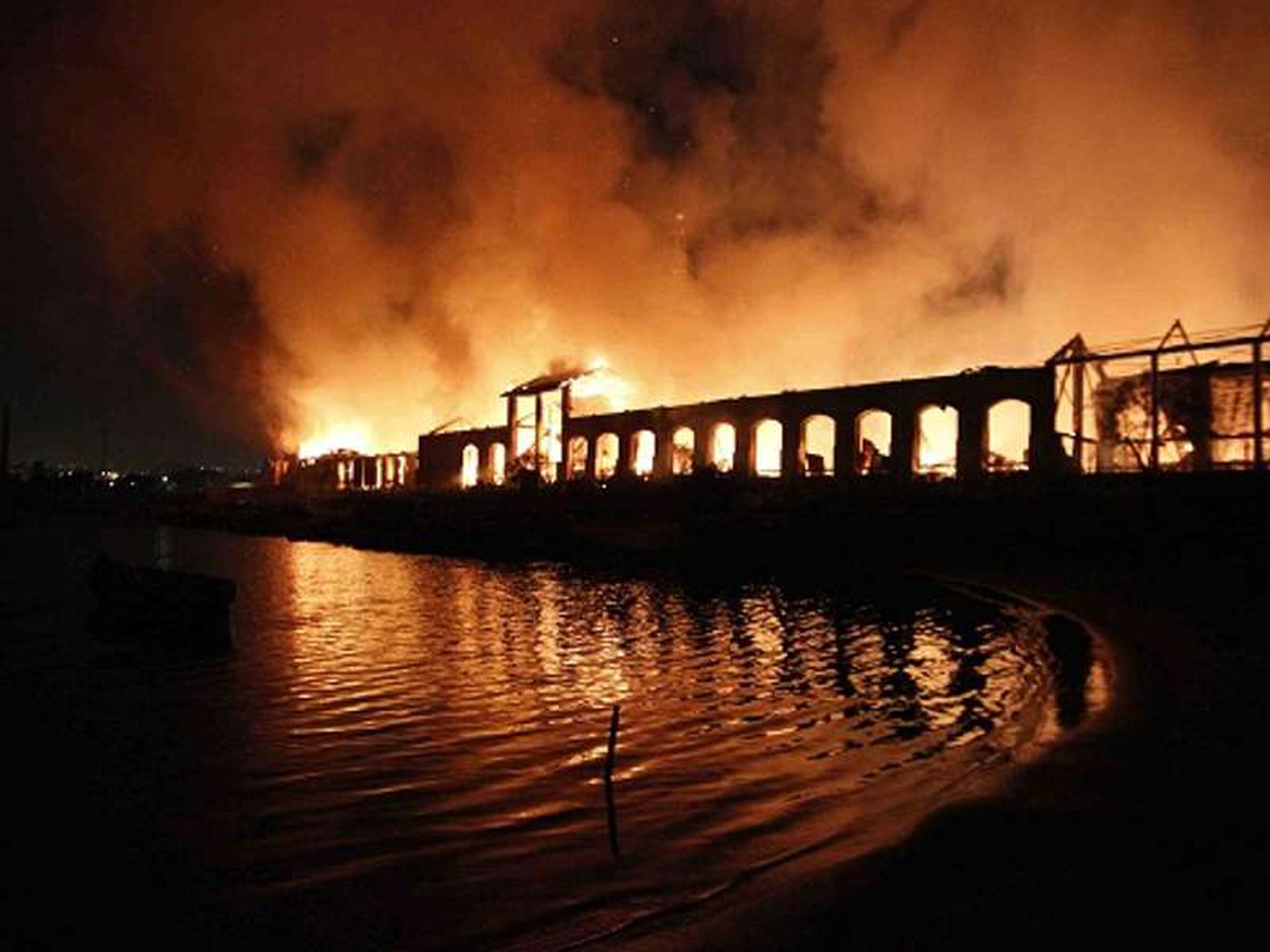 L'incendio che devastò la Città della Scienza di Napoli