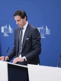 Gli scienziati alla Commissione europea: meno 90 per cento di emissioni al 2040, ma senza compensazioni