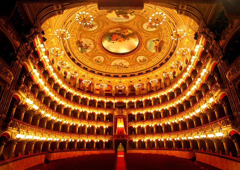 Teatro Bellini, il Massimo