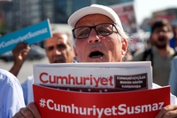 Turchia, 19 giornalisti alla sbarra. Rischiano 43 anni di carcere