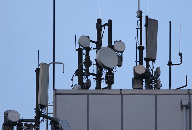 Germany's First Auction Of New Mobile Frequencies