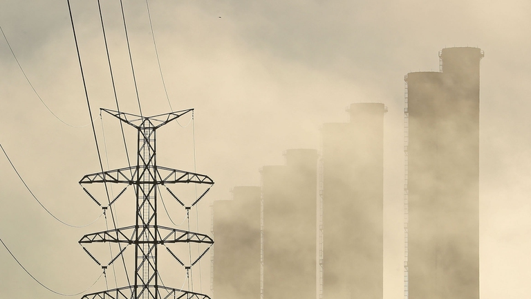 traliccio energia elettrica