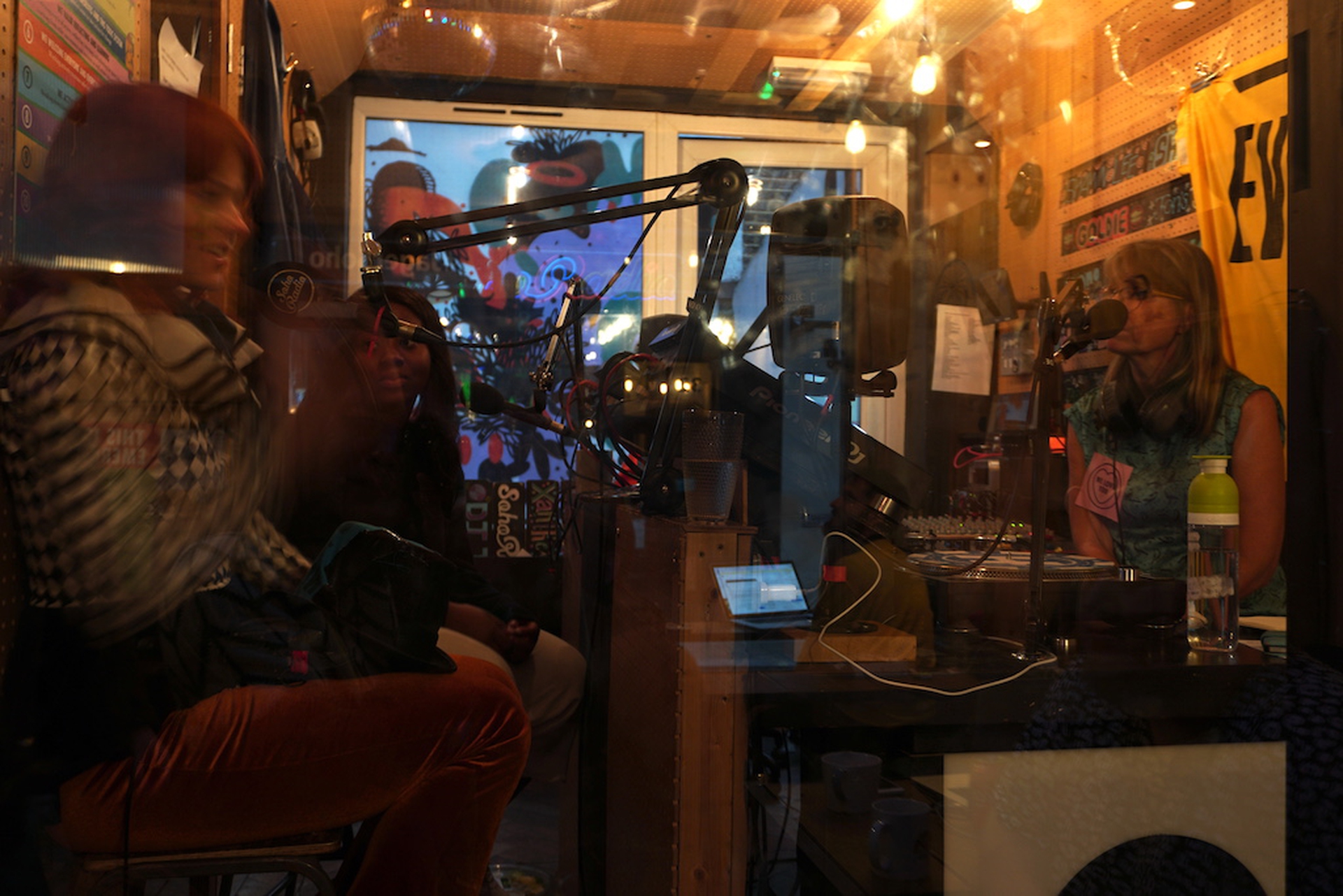 The International Rebellion in London between 7 and 20 October