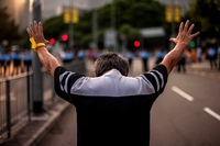 Le foto degli scontri tra gli studenti di Hong Kong e la polizia cinese