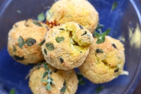 Polpette aromatiche di cavolfiore con cuore filante