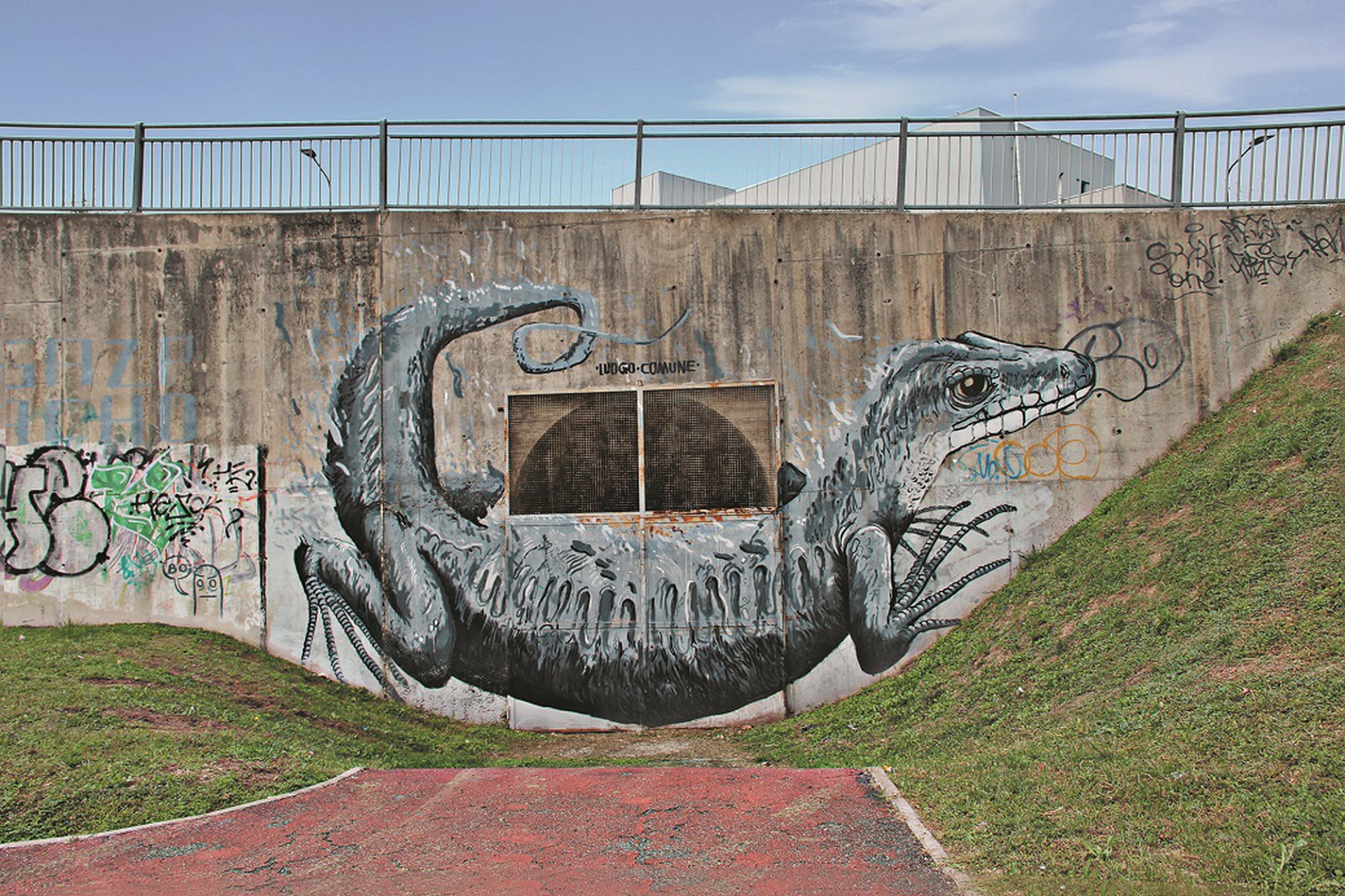 L'arte di Luogo Comune in via Pietro Giordani 7, Milano