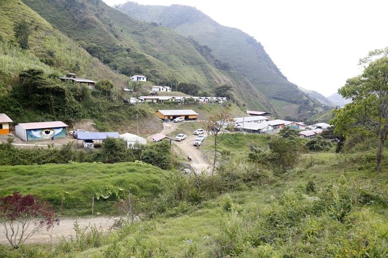 Colombia, coronavirus minaccia la pace