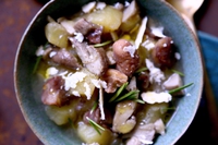 Zuppa di patate, porcini, castagne e ricotta al forno