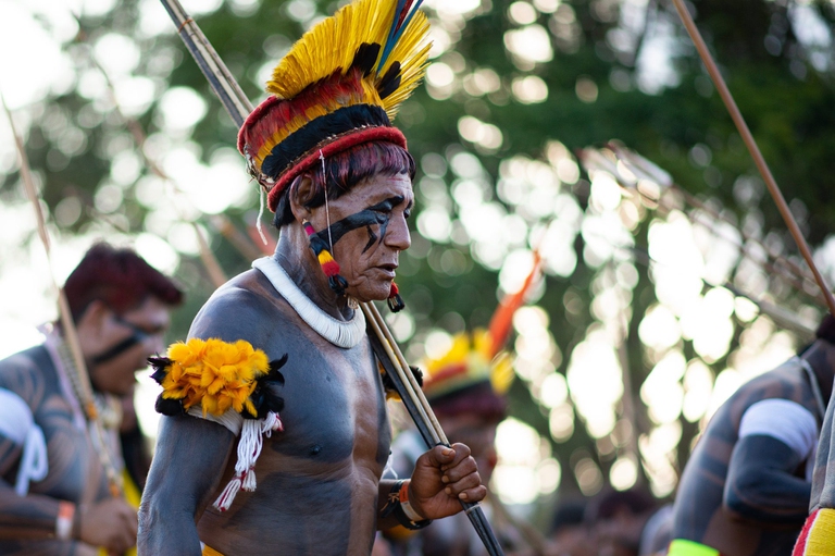 Le proteste dei popoli indigeni a Brasilia