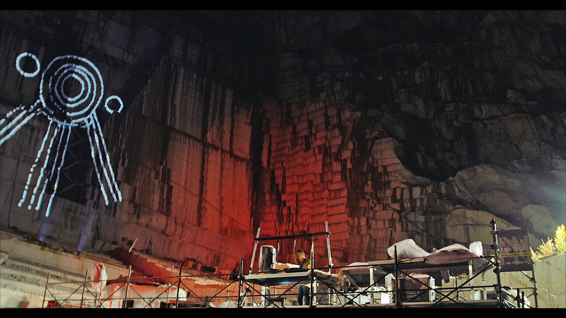 4 Neunau live a Nextones