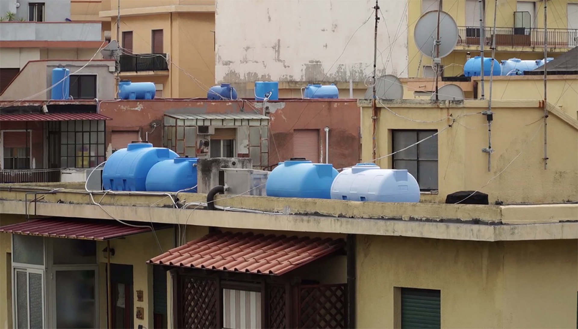 Acqua perduta, l'inchiesta di Presadiretta sulla gestione delle risorse idriche in Italia e nel mondo