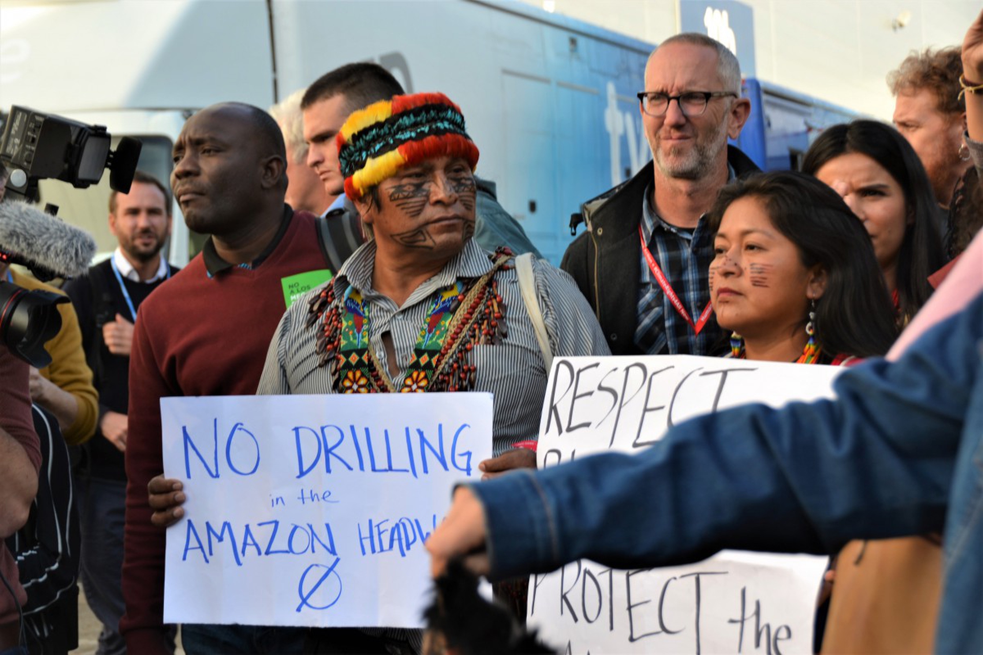 Le proteste degli attivisti alla Cop 25 di Madrid