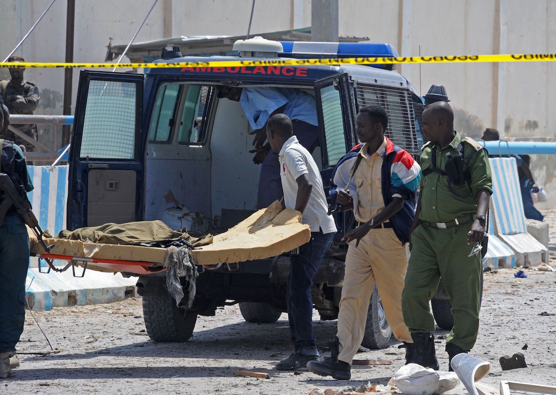 Due esplosioni alla base dell'Unione africana a Mogadiscio. Al-Shabaab rivendica