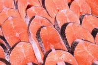 Indovina chi viene a cena di Sabrina Giannini. Rivedi la prima puntata dedicata al salmone