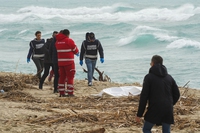 Cosa si sa del naufragio della barca di migranti nelle acque di Crotone