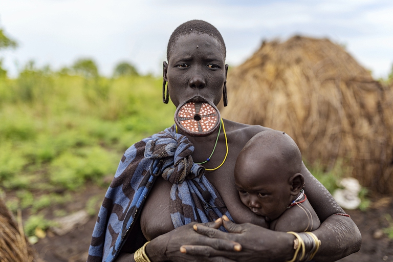 lower omo valley, ethiopia, tribes, reportage, mursi woman, lip plate