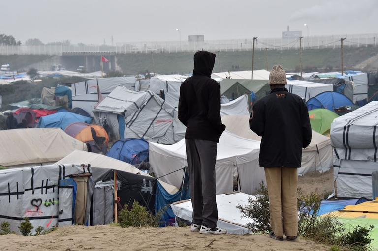 Francia Calais migranti