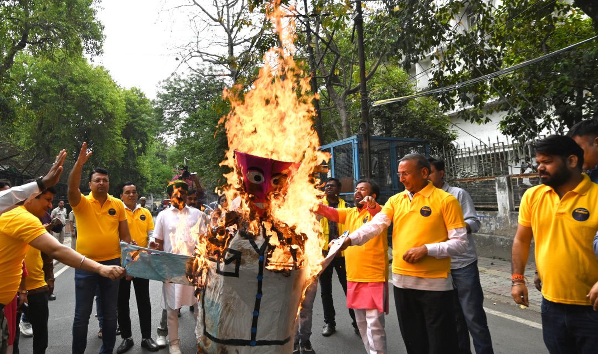 AAP MLAs Protest At The Delhi Assembly Against the Arrest Of CM Arvind Kejriwal