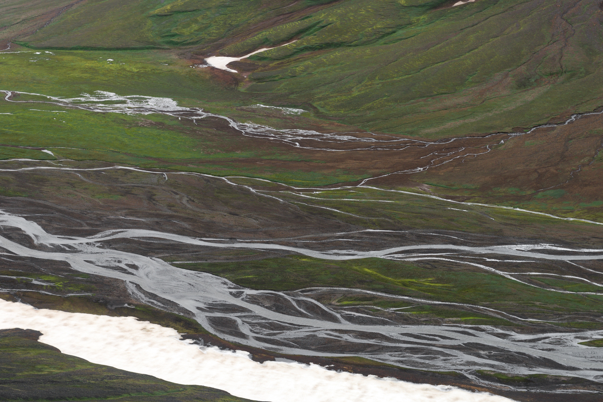 Frostscape, Mattia Vettorello's journey across Iceland