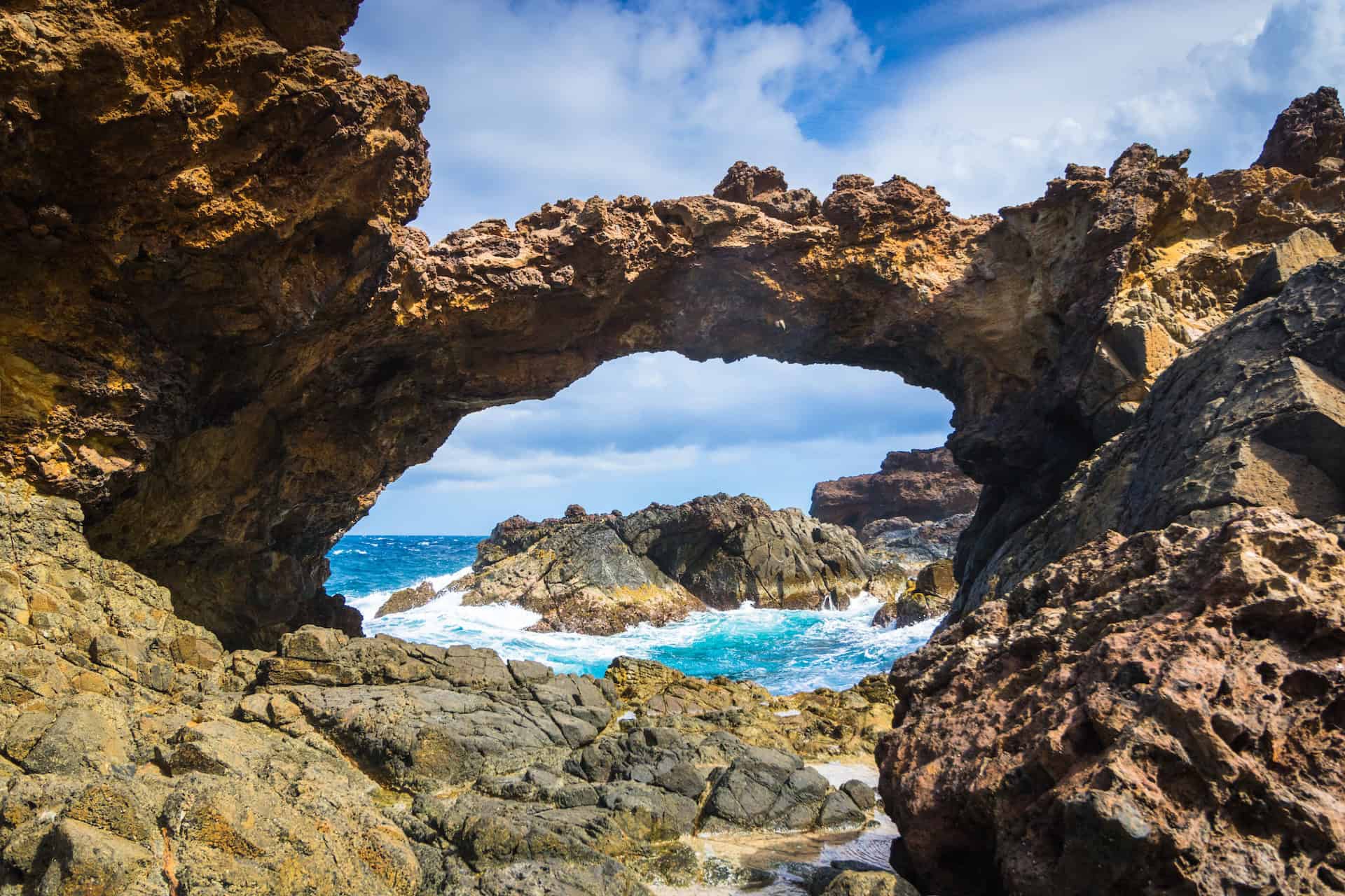 Un ponte di roccia naturale aruba