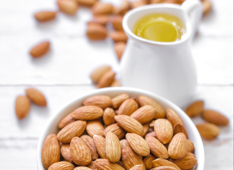olio di mandorle 